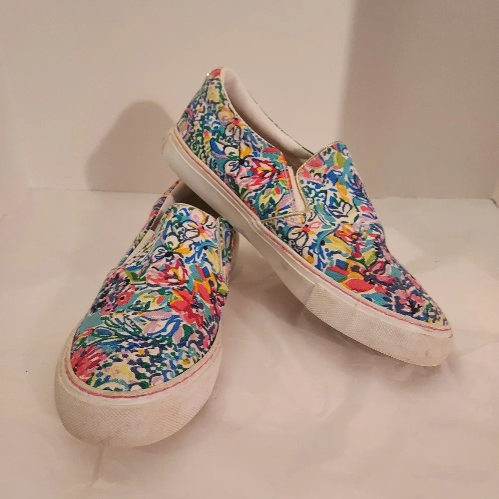 Lilly Pulitzer Colorful Slip On Shoes/Sneakers in Size 6 M